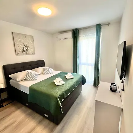 Lux Apartamento